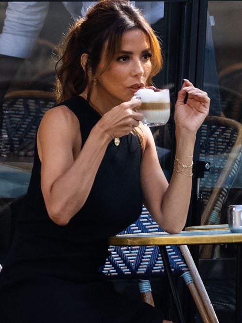 Eva Longoria, son déjeuner inoubliable dans un restaurant italien situé près de Lyon : "On a fait la fête tous ensemble et on a dansé avec elle"
