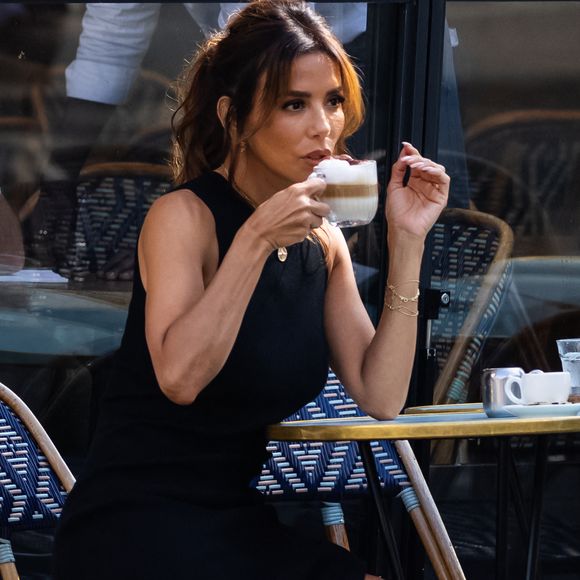 Actuellement à Lyon pour le tournage de son émission "Searching for France", diffusée sur CNN, Eva Longoria a fait une halte dans un célèbre restaurant de la région, très réputé pour ses saveurs gourmandes : le Casa Morreale

Exclusif -  L'actrice et réalisatrice Eva Longoria a été aperçue en tournage ce matin pour la série CNN "Searching for France" à La Parisienne
© Julien Sarkissian / Bestimage
