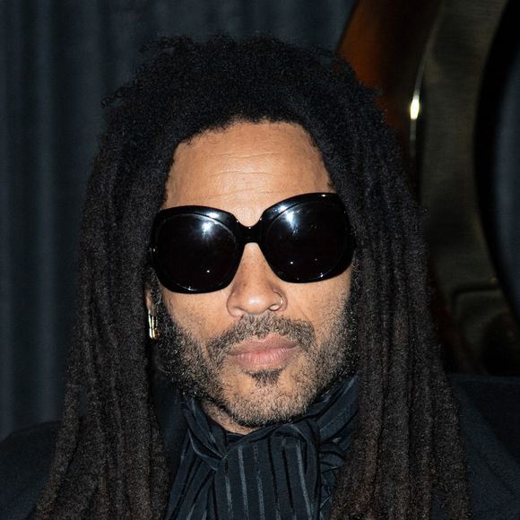 Lenny Kravitz assiste au défilé Yves Saint Laurent Womenswear Spring-Summer 2025 dans le cadre de la Fashion Week de Paris, à Paris, France, le 24 septembre 2024. 
Photo par Aurore Marechal/ABACAPRESS.COM