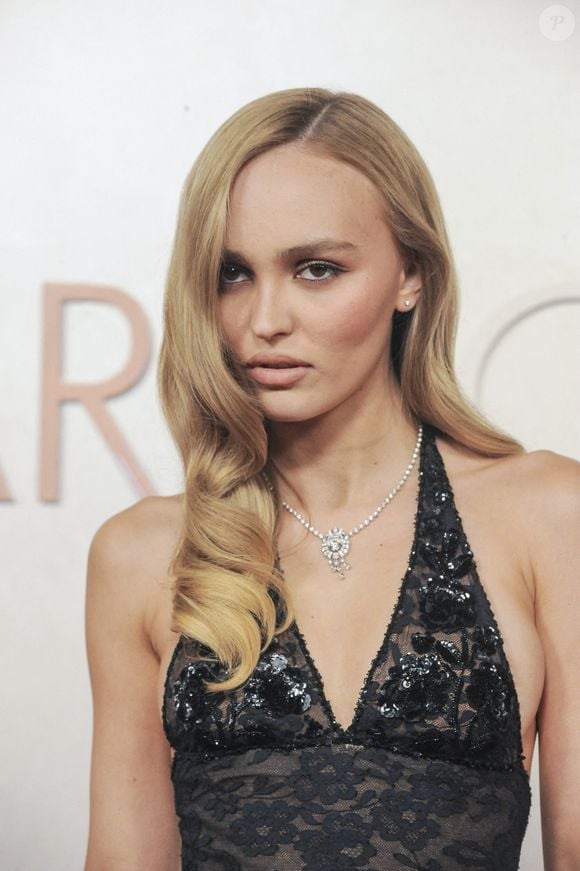 Elles vivent à Los Angeles.

Lily-Rose Depp à l'arrivée de la 97e cérémonie des Oscars au Dolby Theater à Hollywood, Los Angeles. Photo par Elizabeth Goodenough/Everett Collection/ABACAPRESS.COM
