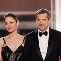"Elle a cette qualité" : Guillaume Canet s'exprime sur Marion Cotillard, l'actrice invitée à se boucher les oreilles