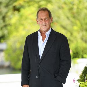 "Présentez-moi la personne pour qui ça ne compte pas ce que pensent leurs enfants. Oui, ça compte évidemment", a notamment confié le père de Marcel Gitard et de Suzanne Lindon.

Vincent Lindon, 83e Festival du film de Venise, personnalités au Lido, 10 septembre, Hôtel Excelsior – Lido de Venise, Italie, 10 septembre 2026 ©SGPItalia