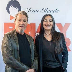 Florent Pagny, Coralie Baroux, Azucena Caamaño - Première de la pièce "Jean-Claude et Josephine, une histoire vraie jamais racontée" au théâtre de Passy à Paris le 16 septembre 2025.

© Benjamin Babiz / Bestimage