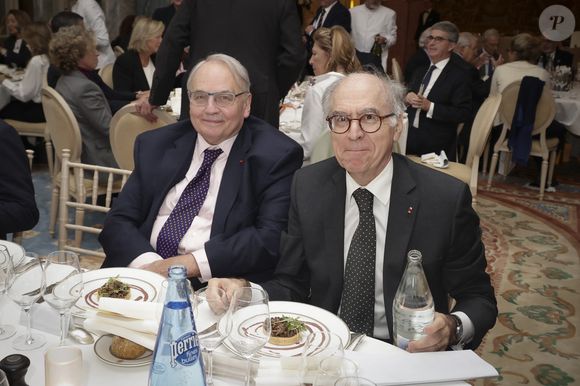 Jean-Louis Bourlanges et Pierre Sellal - Dîner de La Revue des Deux Mondes au Cercle Interalliée avec en invité d’honneur Gerald Darmanin, Paris, France, le 3 novembre 2025. Les salons du Cercle Interallié ont fait salle comble ce soir-là, réunissant de nombreuses personnalités du monde de la politique, des affaires, du droit, de la culture ou encore de la diplomatie, venues écouter le garde des Sceaux. 
© Jack Tribeca / Bestimage