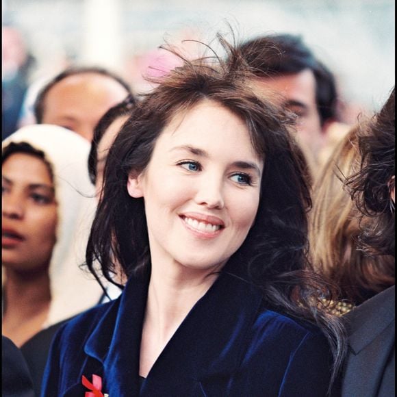 Qu'elle a dévoilé à nos confrères de Madame Figaro. Une routine qu'elle adopte trois fois par an...


Isabelle Adjani à Cannes en 1994