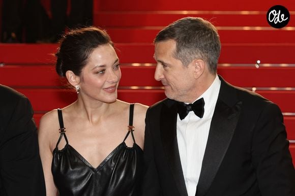 Marion Cotillard et Guillaume Canet - Descente des marches du film « Karma » lors du 79ème Festival International du Film de Cannes, le 15 mai 2026. © Jacovides-Moreau / Bestimage