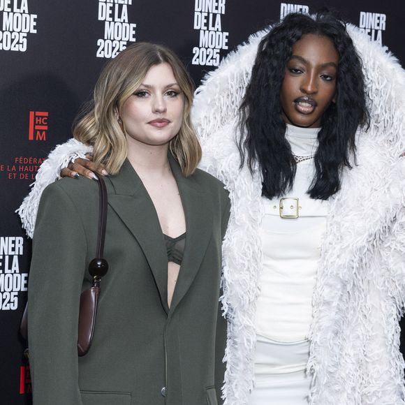 Marine Delplace et Ebony Cham au photocall du 22ème dîner de la mode pour le Sidaction à Paris le 30 janvier 2025.
© Olivier Borde / Bestimage