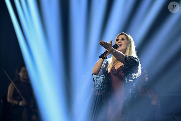 Lara Fabian se produit au Zénith de Rouen, France, le 7 octobre 2025. Photo par Christophe Meng/ABACAPRESS.COM