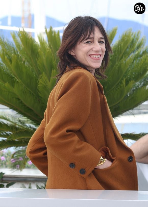 Ils ont eu trois enfants : Ben, Alice et Jo.

Charlotte Gainsbourg - Photocall du film "L’affaire Marie-Claire" lors du 79ème Festival International du Film de Cannes, le 20 mai 2026. © Denis Guignebourg/Bestimage