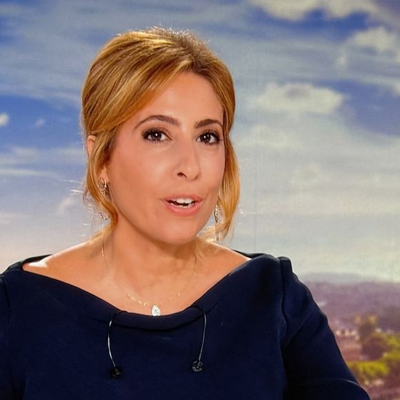 Captures d'écran - Léa Salamé présente son premier journal de 20 heures sur France 2 le 1er septembre 2025.

© Alain Guizard / Bestimage