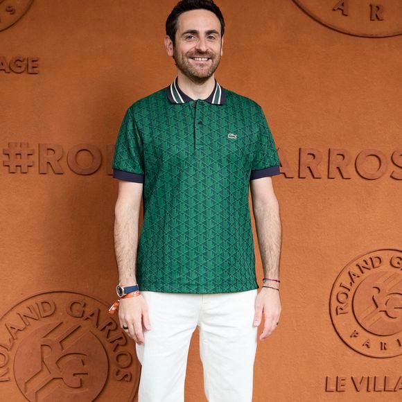 Camille Combal - Les célébrités au village lors des Internationaux de France de tennis de Roland Garros 2024 à Paris. Le 5 juin 2024. 
© Jacovides-Moreau/Bestimage