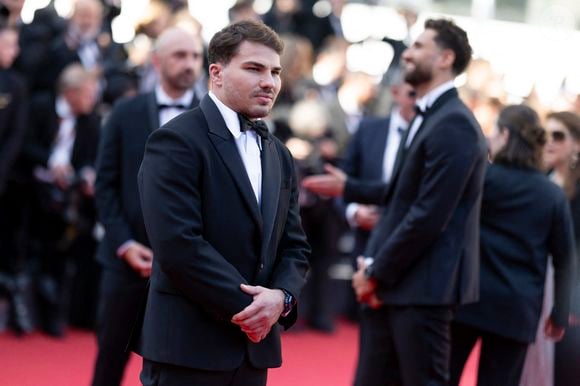 Antoine Dupont - Antoine Dupont et sa compagne Iris Mittenaere se retrouvent sur les marches  du film « Dossier 137 » lors du 78ème Festival International du Film de Cannes le 15 mai 2025.

© Jacovides / Moreau / Bestimage