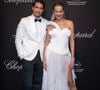 Des couples ont posé devant l'objectif à l'image de Petra Nemcova et son compagnon Benjamin Larretche

Petra Nemcova et son compagnon Benjamin Larretche - Photocall du dîner "Chopard Universe 2025" à l'aéroport de Mandelieu lors du 78ème Festival International du Film de Cannes le 19 mars 2025. © Olivier Borde/Bestimage