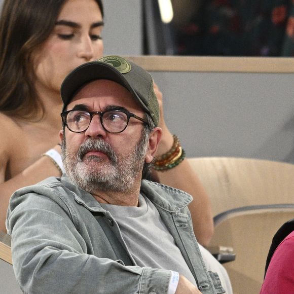 Bruno Solo - Celébrités dans les tribunes des Internationaux de France de Roland Garros à Paris le 4 juin 2023. JB Autissier / Panoramic