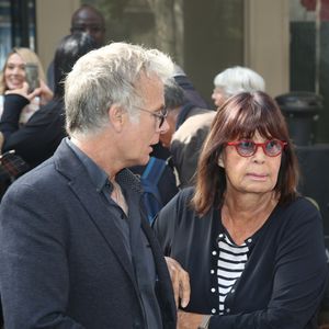 Exclusif - Franck Dubosc et Françoise Coquet -  Arrivées des invités à l'émission "Vivement dimanche prochain" de Michel Drucker à Paris le 28 septembre 2016. © Agence / Bestimage