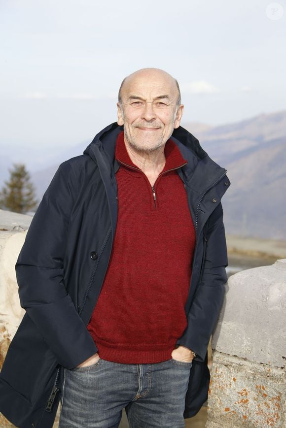 avec des modules de formation intégrant l’outil théâtre, certifiée en PNL et animatrice team-building. 

Patrick Paroux  de Camping Paradis - Photocall lors du 22ème Festival des créations télévisuelles de Luchon. Le 8 février 2020
© Christophe Aubert via Bestimage