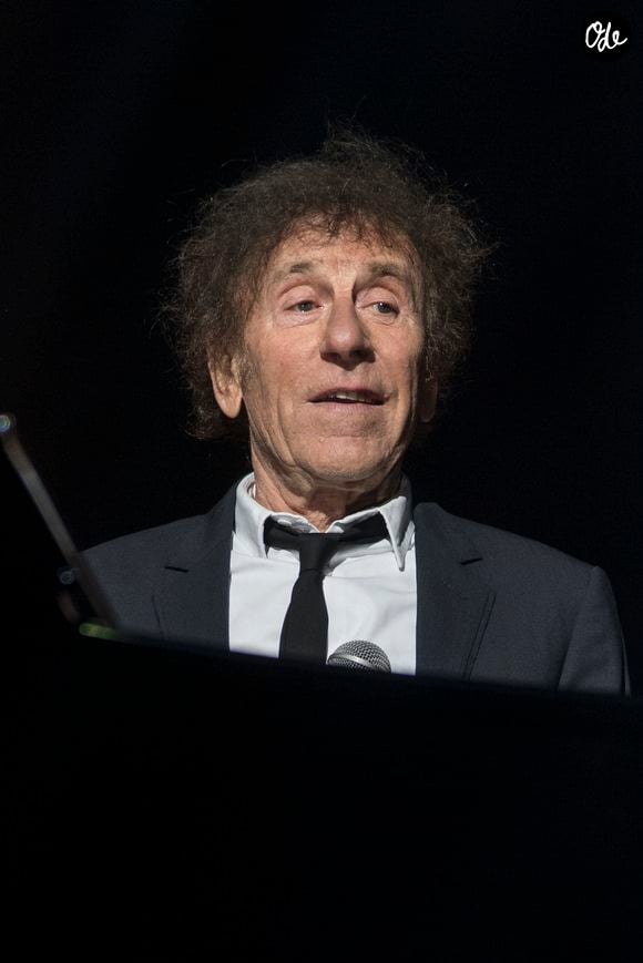 Alain Souchon - Concert du 13ème Gala 2018 de l'Association pour la Recherche sur Alzheimer à la salle Pleyel à Paris le 12 février 2018. L’intégralité des bénéfices de cette soirée servira à financer la recherche sur la maladie d’Alzheimer. © Coadic Guirec-Pierre Perusseau/Bestimage