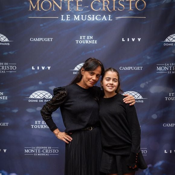 Exclusif - Koxie au photocall du showcase de présentation de la comédie musicale La Légende du Comte de Monte Cristo à Salle Gaveau à Paris, France, le 25 septembre 2025. © Julien Sarkissian/Bestimage