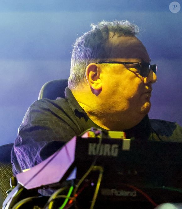 Son décès est survenu le mercredi 22 octobre 2025.
Le claviériste de Soft Cell, Dave Ball, décédé le 22 octobre 2025, s'est produit en live avec Marc Almond lors du Rewind Festival South 2025 à Henley-on-Thames. Tourné le 16 août 2025. © Backgrid UK/ Bestimage