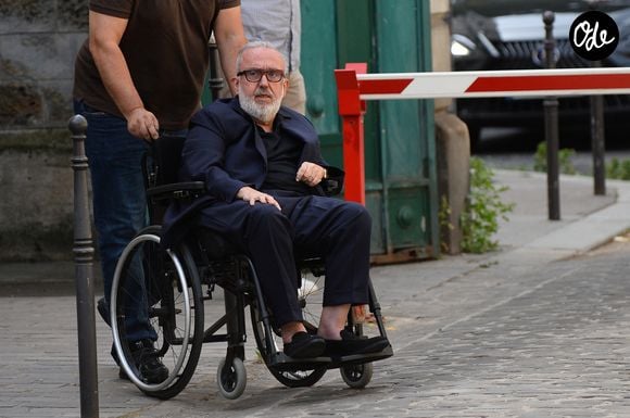 Dominique Farrugia - Les célébrités lors de l'hommage rendu aux obsèques de Françoise Coquet au cimetière de Montmartre à Paris le 24 juillet 2026.