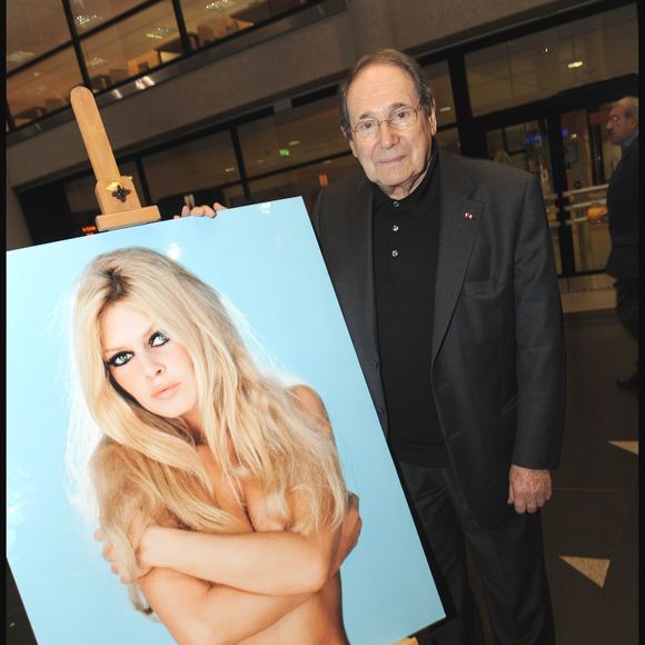 C'est le cas de Brigitte Bardot qui a dû faire face à une énorme panne de son opérateur comme elle l'a révélé aux journalistes de Var-Matin le 13 décembre 2024. 

Archives : Brigitte Bardot
