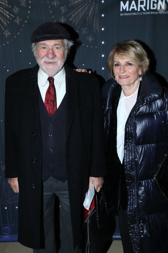 Exclusif - Pierre Santini et sa femme Lysiane - Générale de la pièce "Les gens de Bilbao naissent où ils veulent" au théâtre Marigny à Paris le 19 Novembre 2024. © Bertrand Rindoff / Bestimage