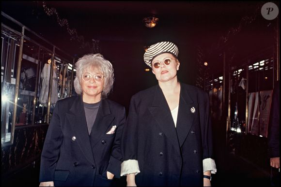 Archives : Catherine Lara et Muriel Robin à l'anniversaire de Régine en 1992 @BERTRAND RINDOFF PETROFF / BESTIMAGE
