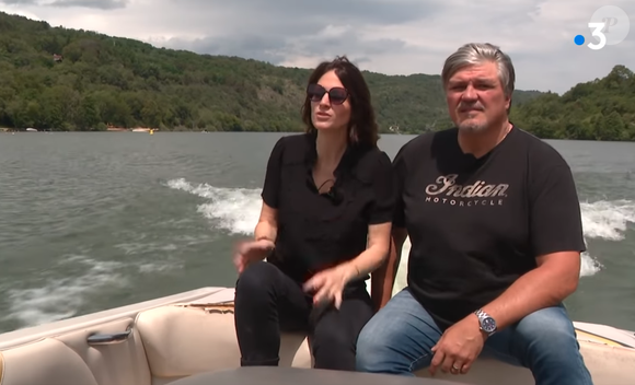 Par amour pour elle, David est parti vivre dans un coin reculé de France.

Pour David Douillet et sa nouvelle épouse, le bonheur est dans l'Ain. Capture reportage France 3 Rhône Alpes, 2021