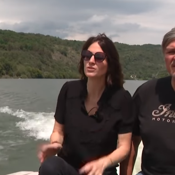 Par amour pour elle, David est parti vivre dans un coin reculé de France.

Pour David Douillet et sa nouvelle épouse, le bonheur est dans l'Ain. Capture reportage France 3 Rhône Alpes, 2021