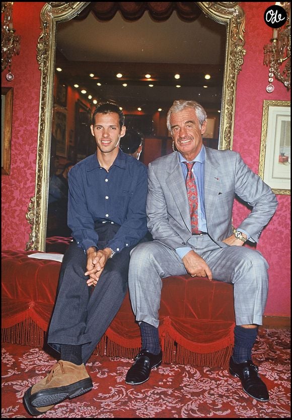 Sur France Inter, son fils Paul est revenu 

Jean-Paul Bemondo et son fils Paul - Photo d'archive
©BERTRAND RINDOFF PETROFF / BESTIMAGE