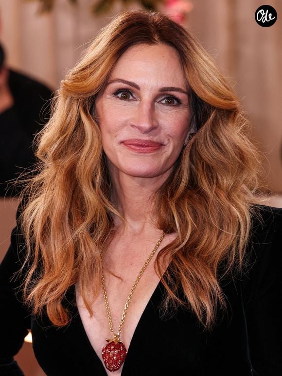 La présence de l’actrice américaine témoigne, elle aussi, de l’attractivité internationale des concerts de Céline Dion, qui continuent de réunir des personnalités issues de différents univers.

Beverly Hills, Californie – 83e cérémonie annuelle des Golden Globes au Beverly Hilton Hotel, à Beverly Hills. Sur la photo : Julia Roberts.