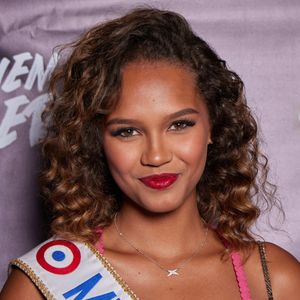 D'autant plus qu'elle a déjà les pieds dans le milieu de la communication maintenant...

Exclusif - Miss France 2023, Indira Ampiot - Photocall et cocktail de la soirée pour la série documentaire "Ça va bien se passer, Dadju" en exclusivité sur Canal + au Royal Monceau à Paris le 12 septembre 2023. © Cyril Moreau/Bestimage