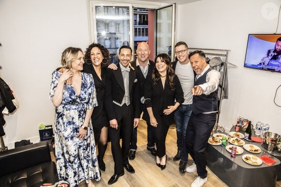 Exclusif - Delphine Castex, Julie Mercy, Steevy Boulay, Christophe Mercy, Kenza Braiga, Jean-Edouard Lipa, Fabrice Beguin - Enregistrement de l'émission "Les 20 ans du Loft", diffusée en direct sur C8 et présentée par B.Castaldi, à Paris. Le 8 avril 2021
© Jack Tribeca / Bestimage