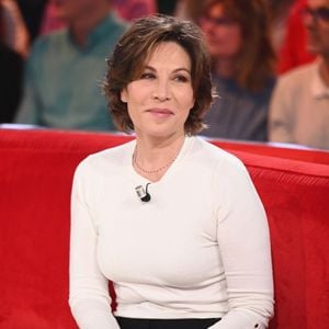 Exclusif - Mathilde Seigner - Enregistrement de l'émission Vivement dimanche au studio Rive gauche, présentée par Michel Drucker . Diffusion sur France 3 le 22 février 2026 © Guillaume Gaffiot/Bestimage