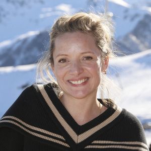 Très discrète, elle n’a jamais révélé le prénom ni le visage de son fils.
Rendez-vous avec Charlie Bruneau, qui joue dans la série "En famille" sur M6 et dans "Meurtres à Porquerolles" sur France 3, lors de la 24ème édition du Festival des Créations TV de Luchon. © Christophe Aubert via Bestimage