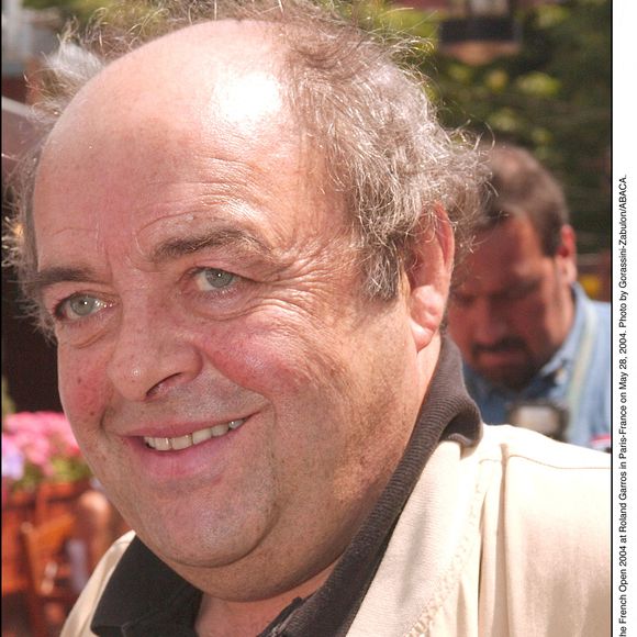 L'acteur français Jacques Villeret photographié pendant les Internationaux de France 2004 à Roland Garros à Paris-France le 28 mai 2004. Photo Gorassini-Zabulon/ABACA.