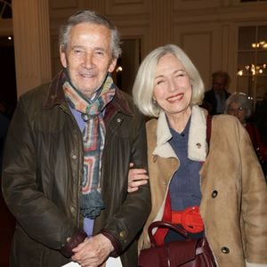 Exclusif - Alain Doutey et sa femme Arielle Séménoff - 50ème de la pièce "Lyly" avec M. Bernier et F. Perrin au théâtre de Paris le 27 mars 2025. © Coadic Guirec/Bestimage