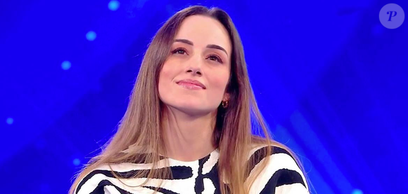 Sandy, l'actuelle maestro de N'oubliez pas les paroles sur France 2, est rentrée dans le cercle très fermé des plus grands champions de l'histoire du jeu
