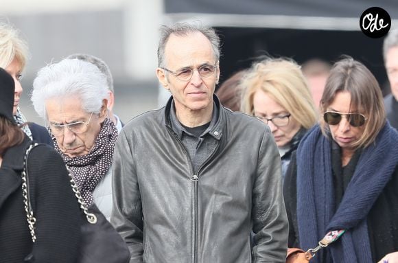 Jean-Jacques Goldman lors des obsèques de Véronique Colucci au cimetière communal de Montrouge, le 12 avril 2018. Photo par Agence / Bestimage