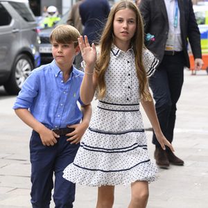 Le prince William, prince de Galles, et Catherine (Kate) Middleton, princesse de Galles, avec leurs enfants le prince George de Galles, la princesse Charlotte de Galles et le prince Louis de Galles, au jour 9 des "Jeux du Commonwealth 2026" à l'OVO Hydro de Glasgow le Samedi 1er août 2026.
Photo : Zuma Press / Bestimage