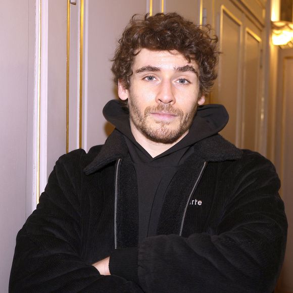 À 52 ans, la mère de Luigi Kröner a simplement choisi de "mettre un peu de distance pour apprécier de mieux revenir".

Luigi Kröner à Paris le 13 février 2025.

Cédric Perrin / Bestimage