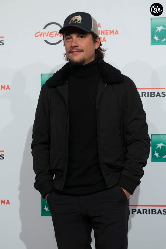 Nekfeu (habillé par Stella McCartney)  lors du photocall du film "Tout nous sépare" lors du 12ème festival du film de Rome le 27 octobre 2017. Copyright : SGP / BESTIMAGE