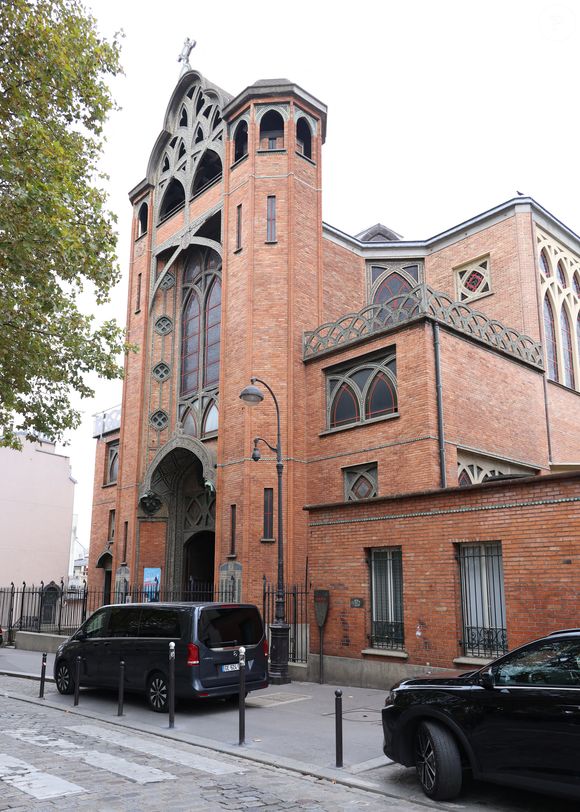 Exclusif - Obsèques de Michel Michel, propriétaire du Banana Café, en l’Église Saint Jean de Montmartre à Paris, le 16 octobre 2025. 

© Denis Guignebourg / Bestimage
