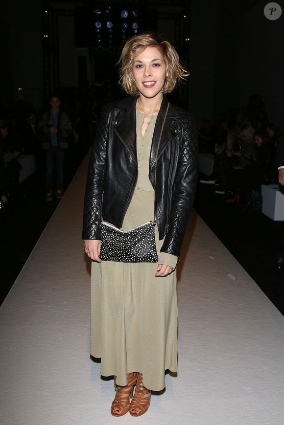 Alysson Paradis - People au defile Vanessa Bruno - pret a porter automne hiver 2013/2014 a Paris le 01/03/2013