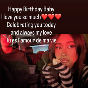 "Tu es l’amour de ma vie", lui a-t-il notamment déclaré en français.

Capture Instagram - Aaron Thomas