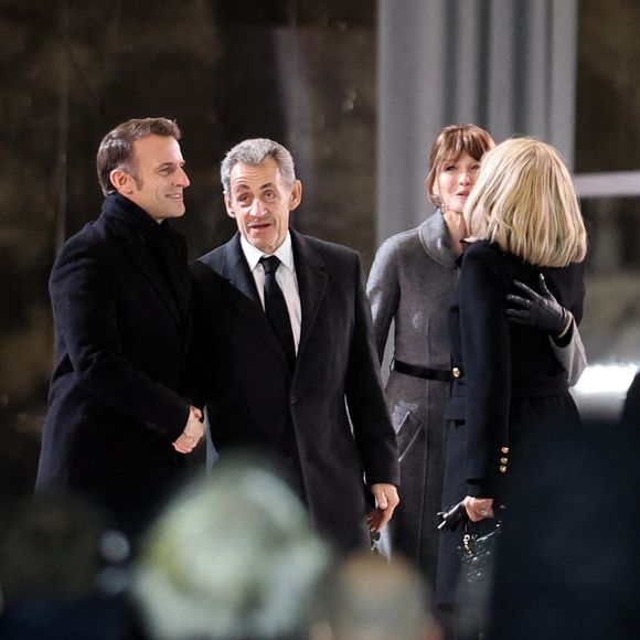 Emmanuel Macron, la première dame, Brigitte Macron, Nicolas Sarkozy et sa femme Carla Bruni - Arrivées à la cérémonie de réouverture de la cathédrale Notre-Dame de Paris, le 7 décembre 2024.
© Agence / Bestimage