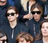 Clotilde Courau et sa fille Vittoria de Savoie étaient présentes à Paris pour rendre hommage à Mathilde Favier, figure des relations publiques de Dior décédée tragiquement à 57 ans.

Clotilde Courau et sa fille Vittoria de Savoie à la sortie des obsèques de Mathilde Favier en l'église Saint-Sulpice à Paris.

© Dominique Jacovides-Cyril Moreau/Bestimage