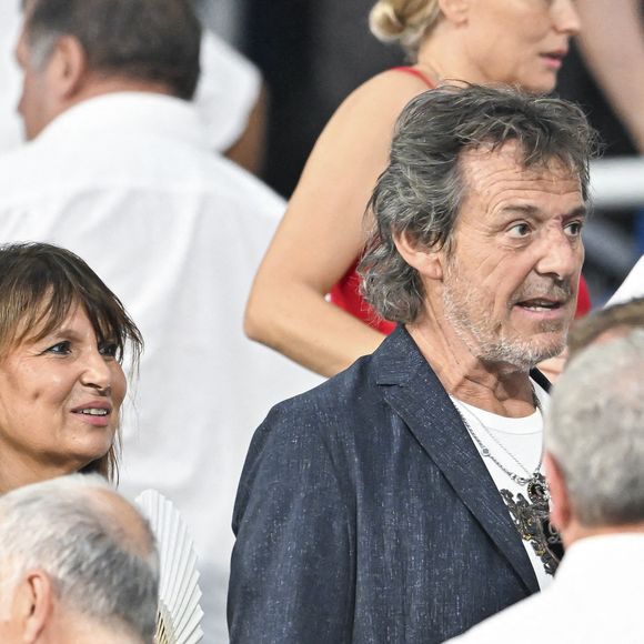 Jean-Luc Reichmann et Nathalie Lecoultre lors du match de la poule A de la Coupe du monde de rugby RWC 2023 entre la France et la Nouvelle-Zélande le 8 septembre 2023 au Stade de France à Saint-Denis près de Paris, France. Photo Victor Joly/Abaca