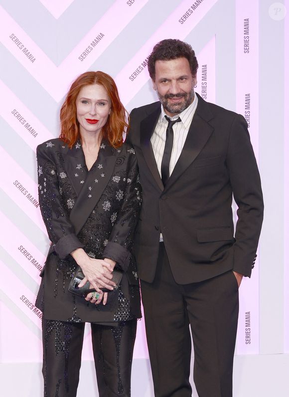 Tous les bénéfices iront à la Fondation des Femmes, une cause chère à l’équipe de la série.

Audrey Fleurot, Mehdi Nebbou de la série "HPI"
Le Festival Series Mania, le festival international des séries à Lille, vendredi 28 mars 2025.
Soirée de clôture et remise des prix. © Christophe Aubert via Bestimage