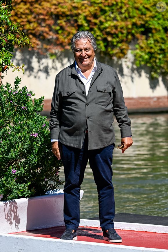 Le comédien s'est révélé au grand public avec la troupe du Splendid dans les années 70

Christian Clavier - Arrivées à l'Hôtel Excelsior (Lido) lors du 82ème Festival International du Film de Venise (Mostra) le 31 août 2025.
Crédit : SGP / BESTIMAGE